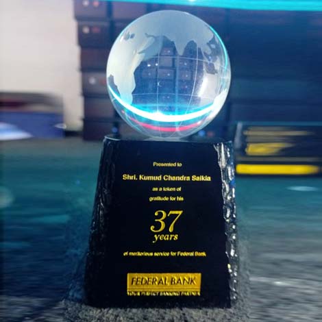 Universal Globe Crystal Award